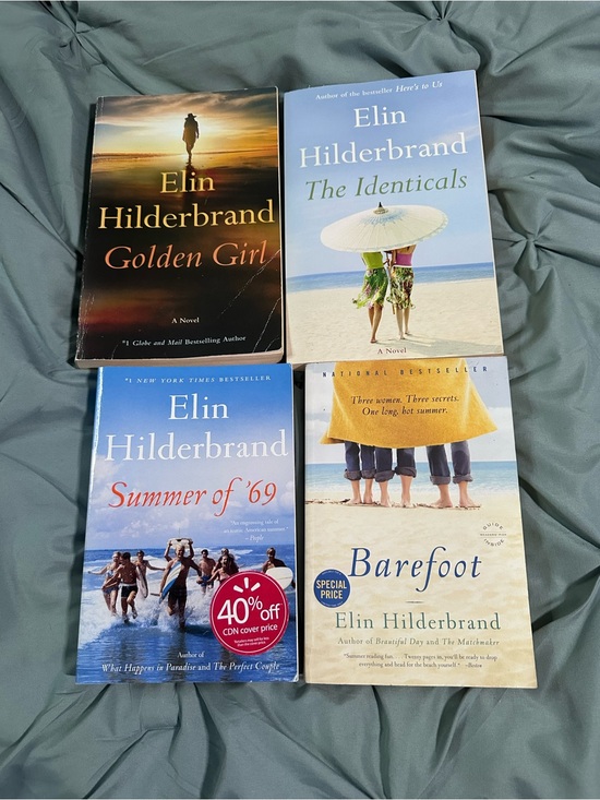 Other - Elin Hildebrand book bundle